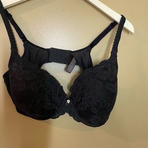 Victoria’s Secret lined perfect coverage bra 38D
